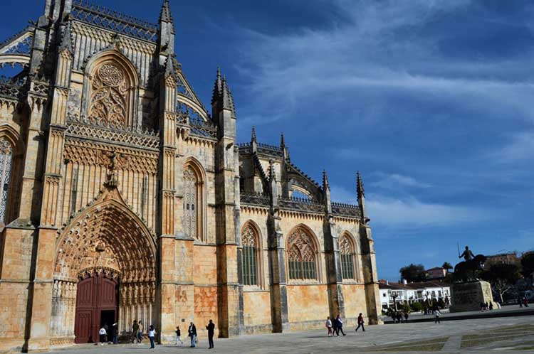 Leiria and Batalha Monastery Private Tour
