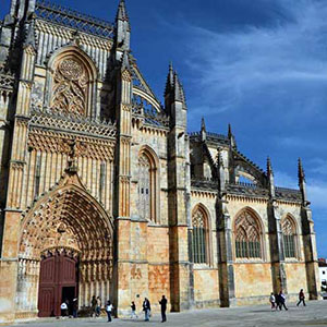 Visitas Guiadas em Leiria, Leiria e Mosteiro da Batalha Visita Guiada Privada - Fachada do Mosteiro da Batalha, GoLeiria Guia Turístico de Leiria